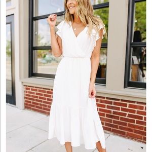 Magnolia Boutique Ruffle Sleeve Surplice size M